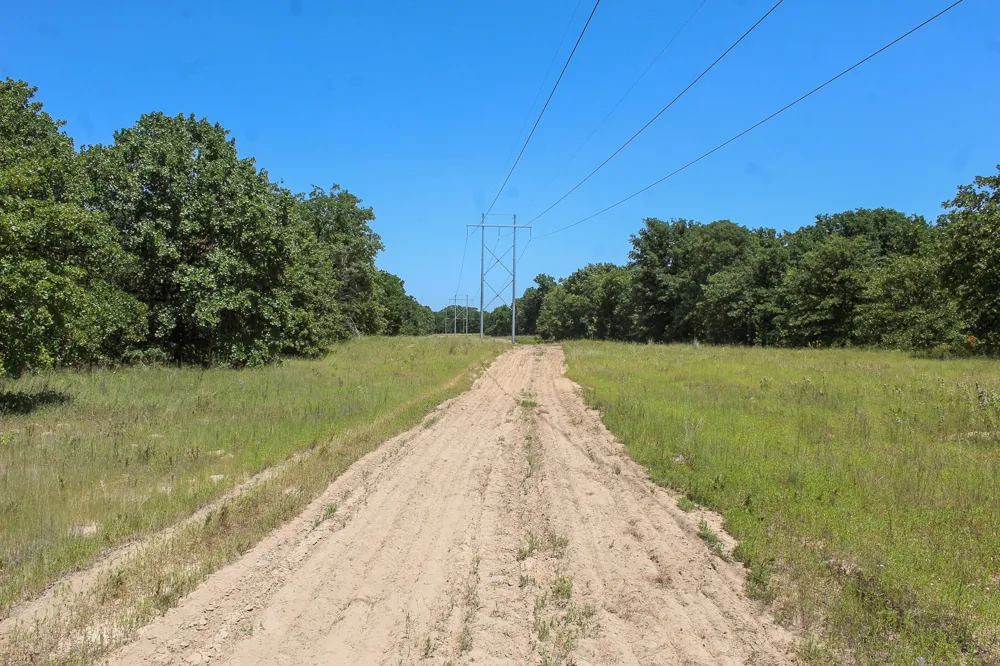 3820 ROAD Weleetka, OK 74880
