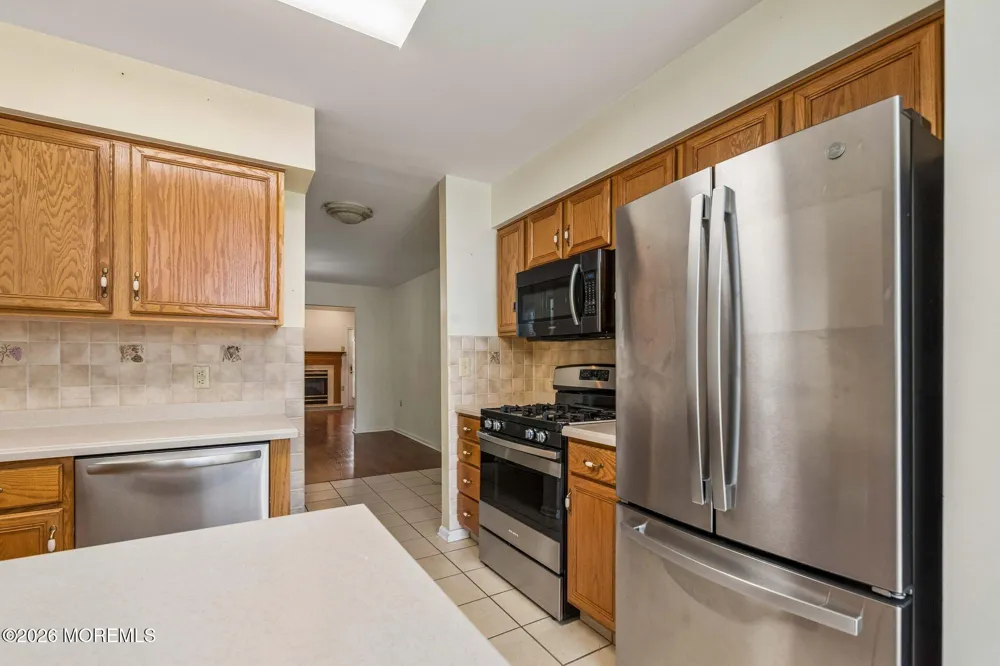 13 Penny Lane Jackson, NJ 08527