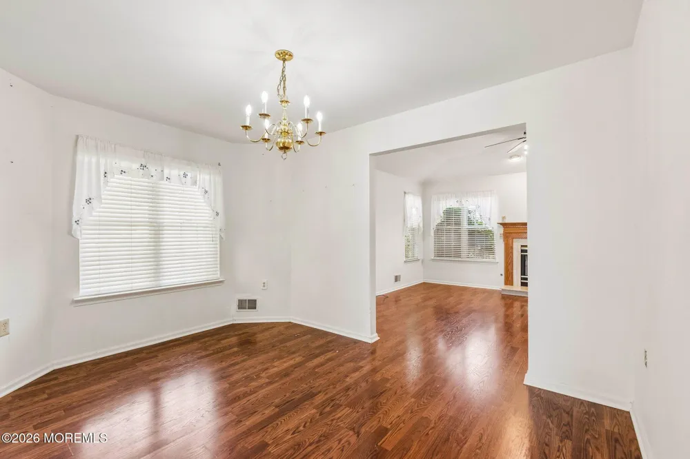 13 Penny Lane Jackson, NJ 08527