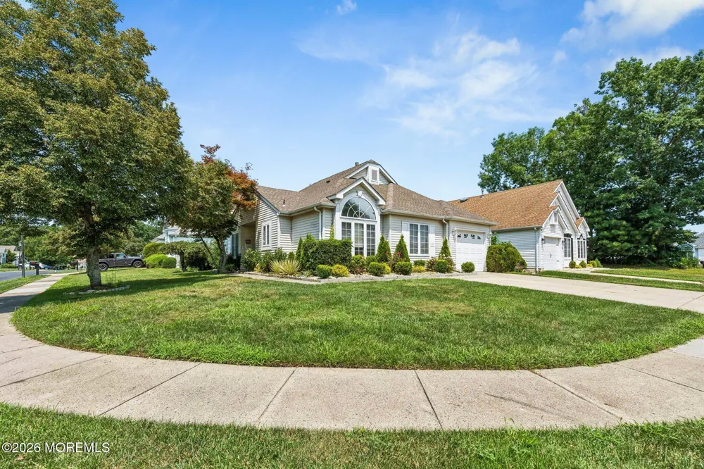 13 Penny Lane Jackson, NJ 08527