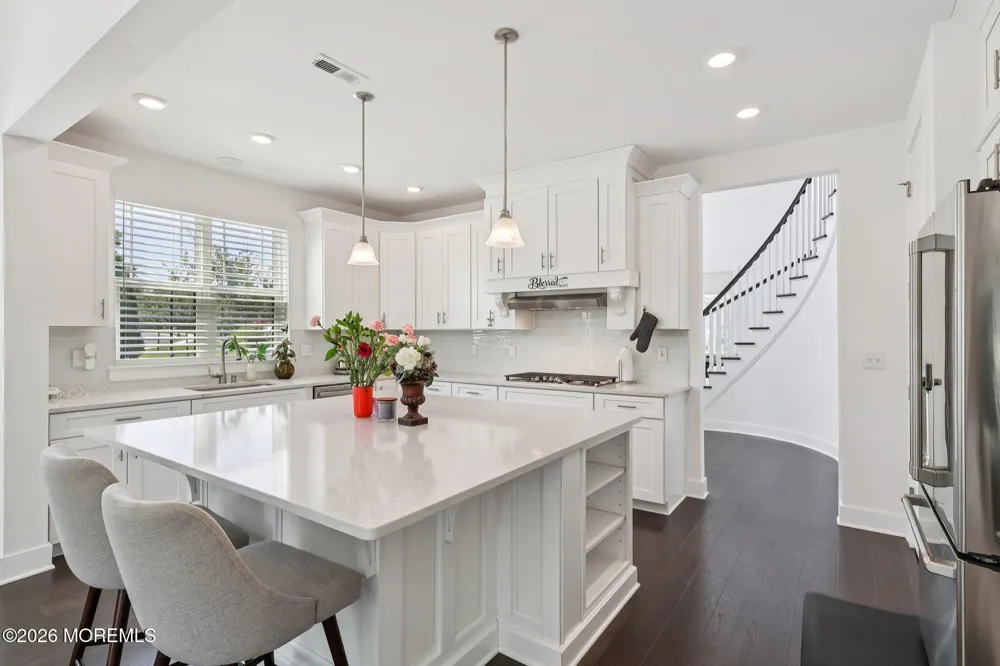 2 Dogleg Lane Lawrenceville, NJ 08648