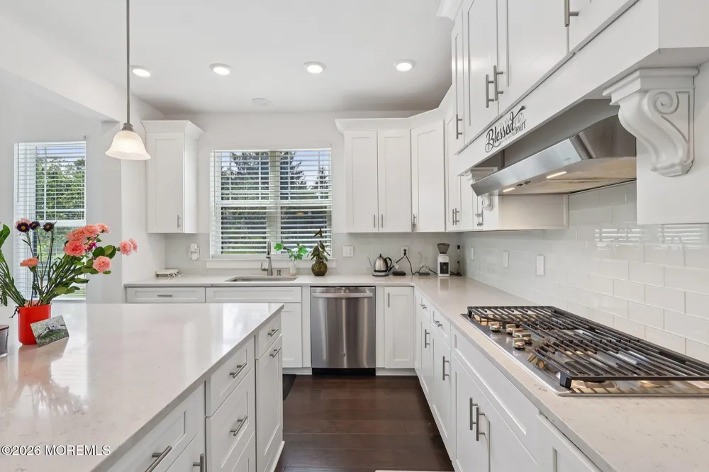 2 Dogleg Lane Lawrenceville, NJ 08648