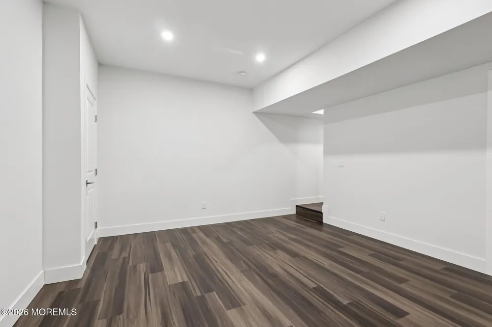 2 Dogleg Lane Lawrenceville, NJ 08648