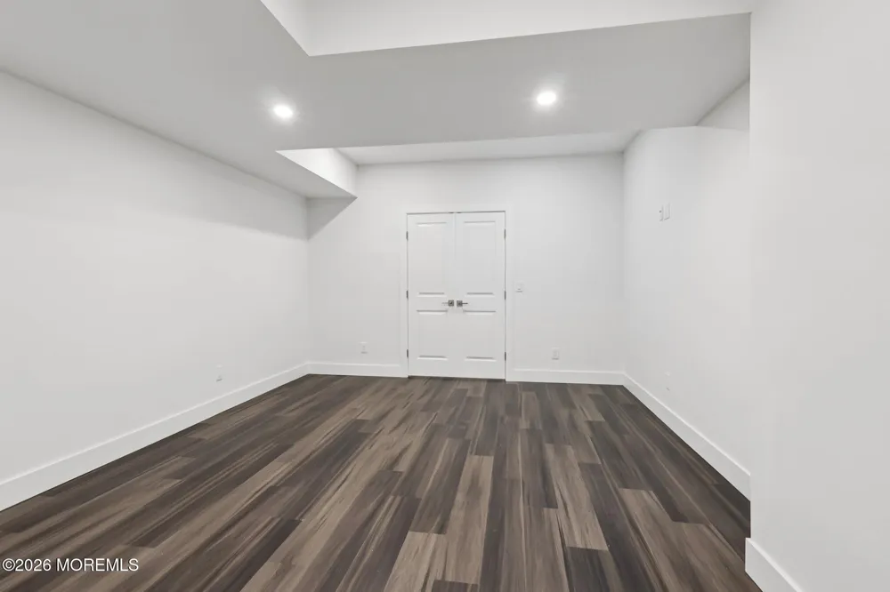 2 Dogleg Lane Lawrenceville, NJ 08648