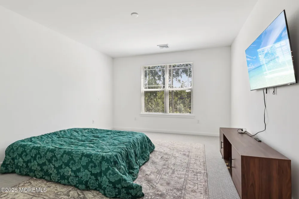 2 Dogleg Lane Lawrenceville, NJ 08648