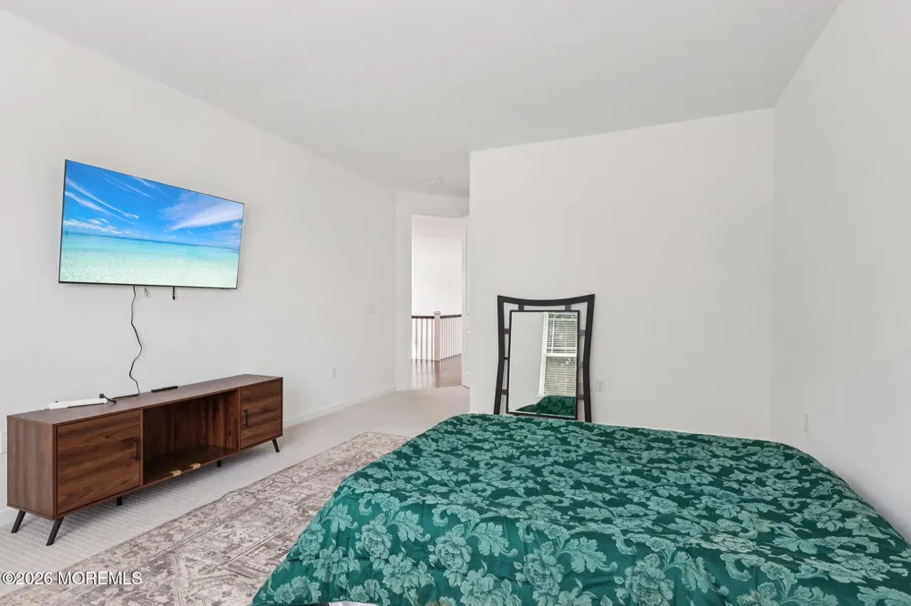 2 Dogleg Lane Lawrenceville, NJ 08648