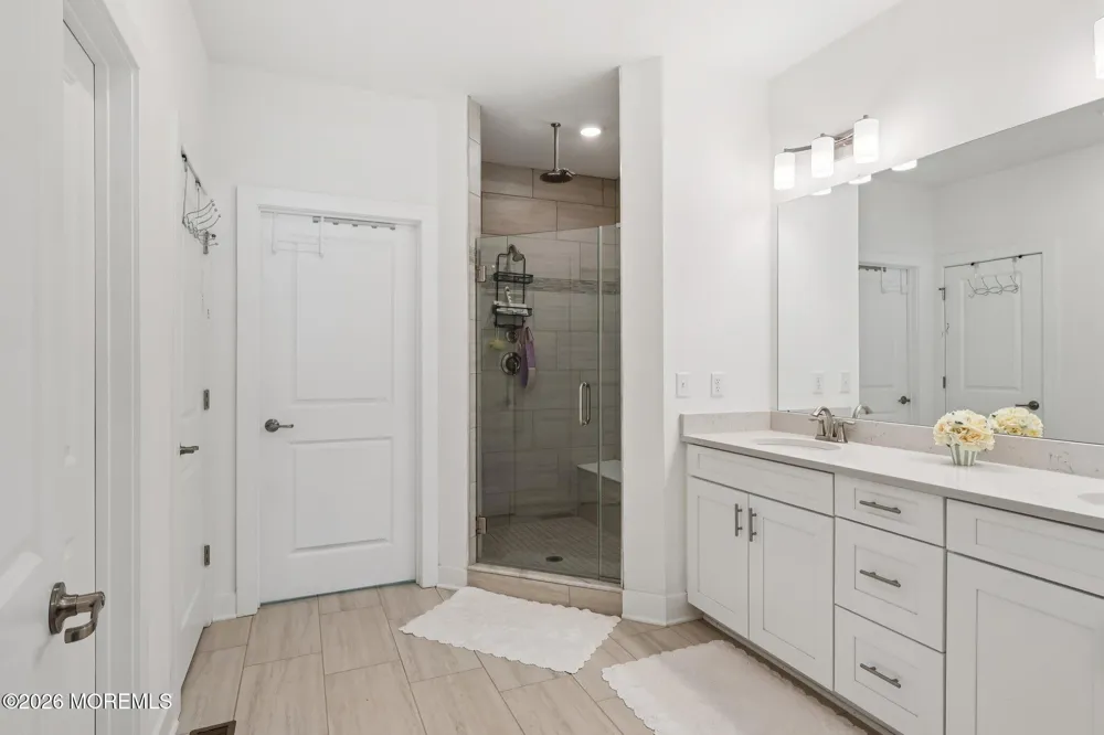 2 Dogleg Lane Lawrenceville, NJ 08648