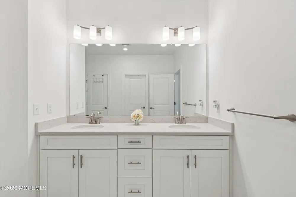 2 Dogleg Lane Lawrenceville, NJ 08648