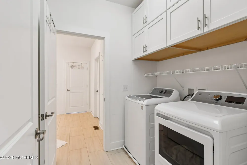 2 Dogleg Lane Lawrenceville, NJ 08648