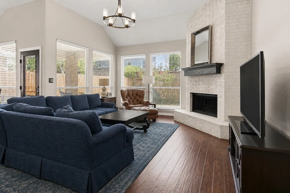 512 Coventry Drive Grapevine, TX 76051