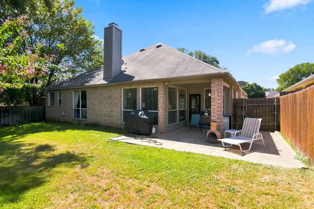512 Coventry Drive Grapevine, TX 76051