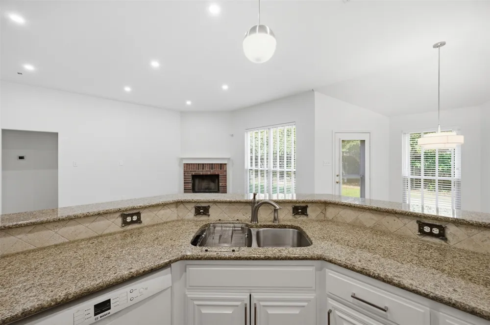8625 Stetson Fort Worth, TX 76244