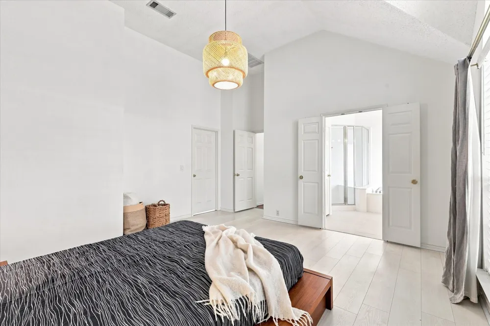 204 Meredith Court Irving, TX 75063
