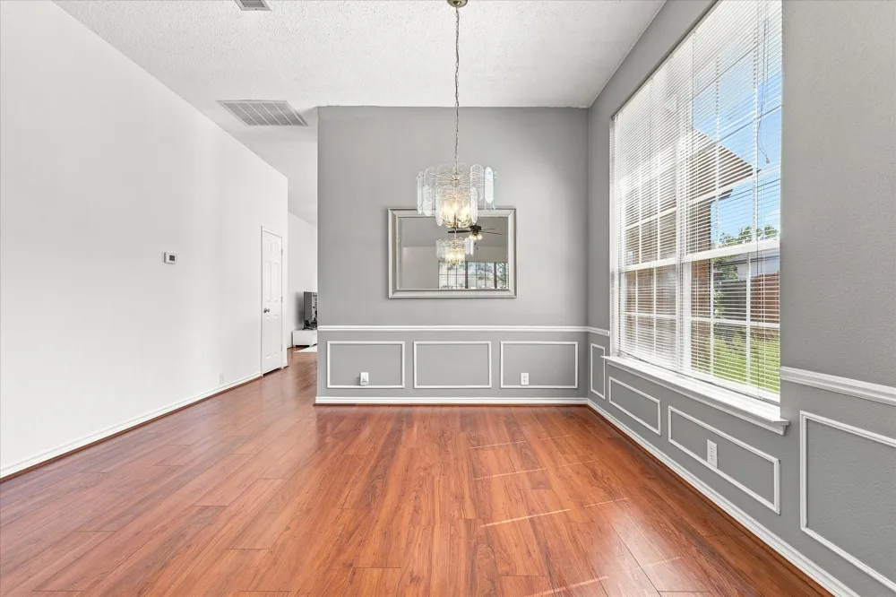204 Meredith Court Irving, TX 75063