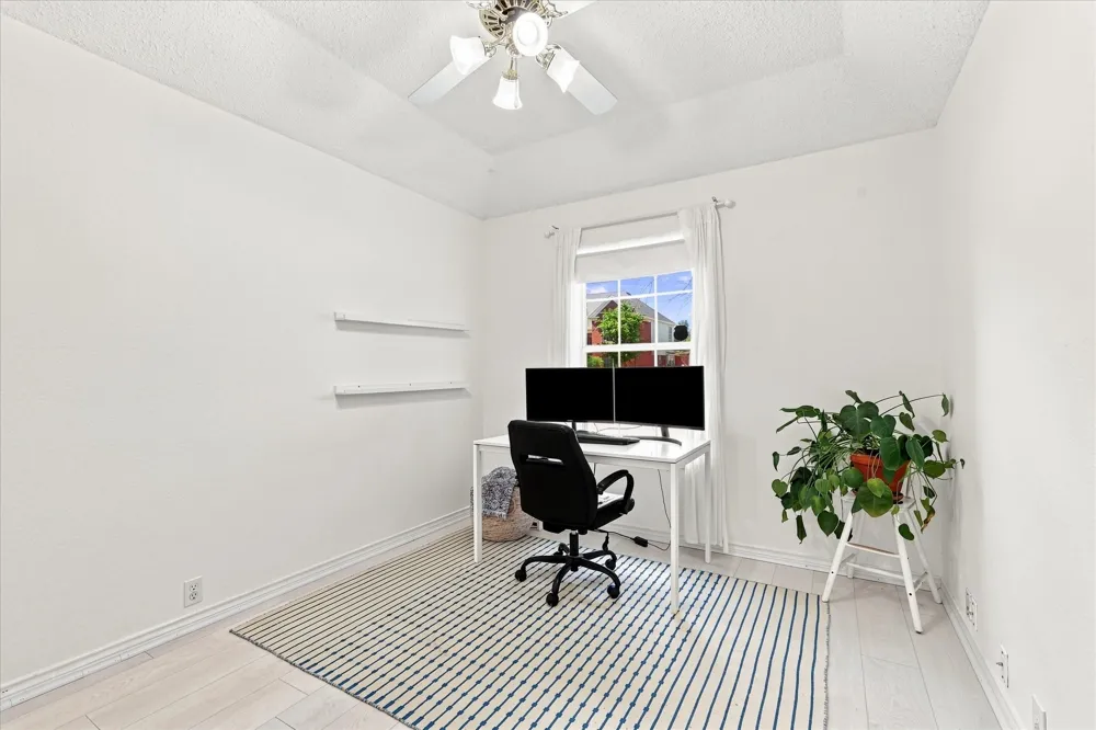 204 Meredith Court Irving, TX 75063