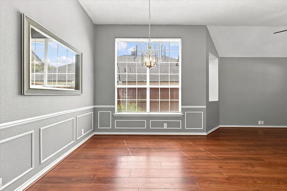 204 Meredith Court Irving, TX 75063