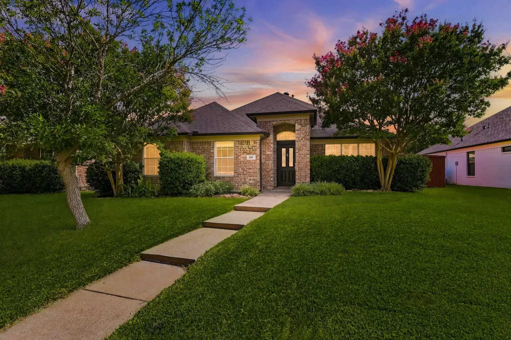 204 Meredith Court Irving, TX 75063