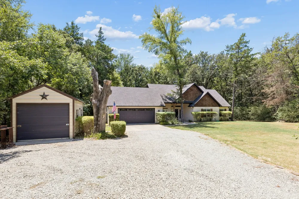 6912 Circle Drive Bonham, TX 75418