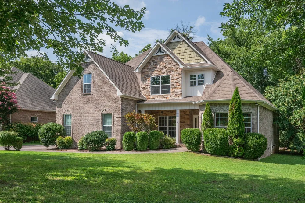 1000 Glessner Dr Spring Hill, TN 37174