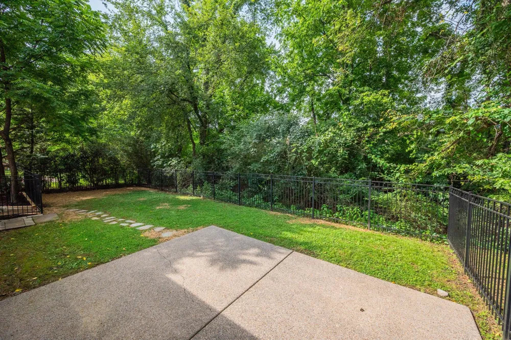 1000 Glessner Dr Spring Hill, TN 37174