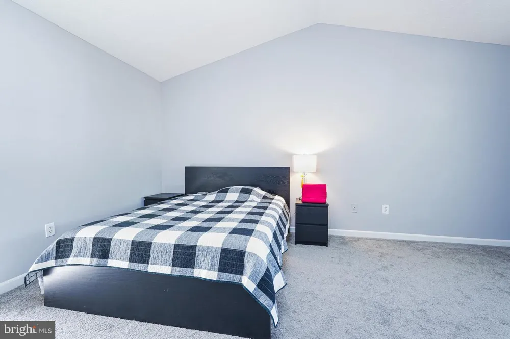 17713 SILKCOTTON WAY Gaithersburg, MD 20877