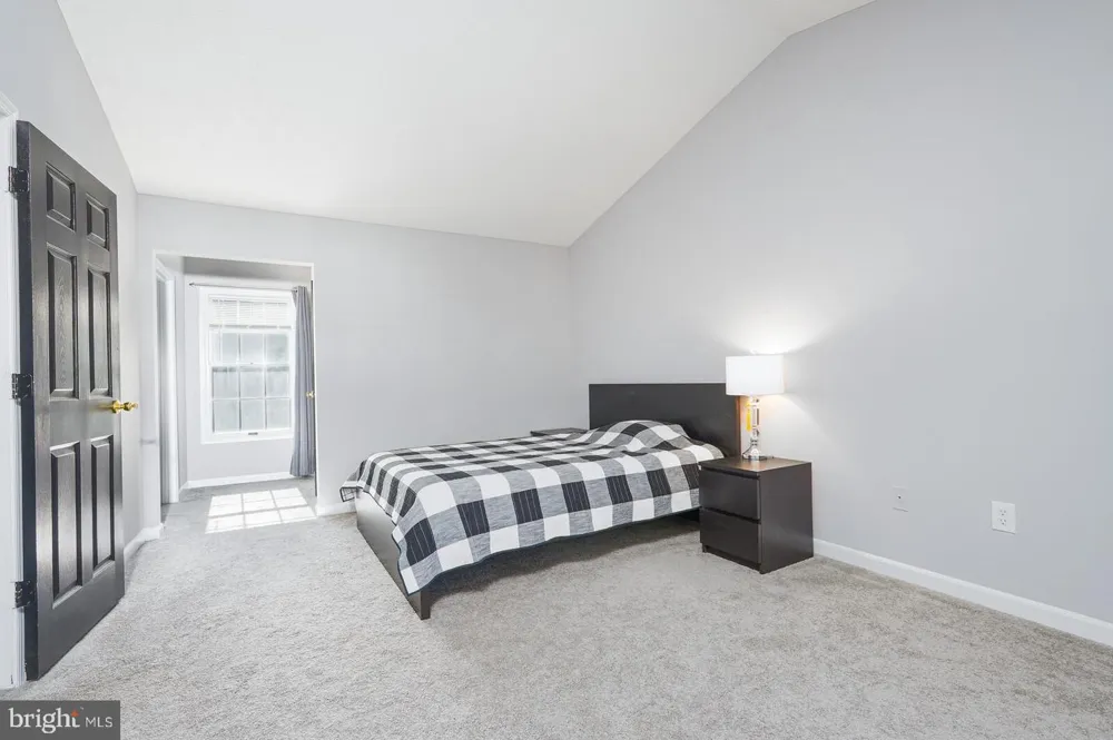 17713 SILKCOTTON WAY Gaithersburg, MD 20877