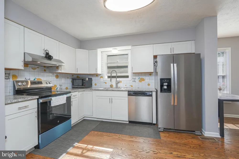17713 SILKCOTTON WAY Gaithersburg, MD 20877