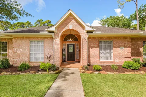 231 Creekside Drive
