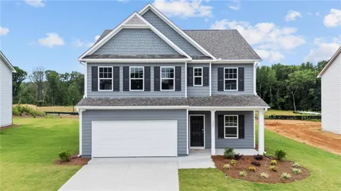 215 Hampton Hollow Drive