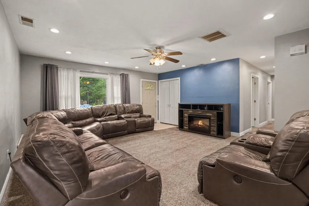 441 Moccasin Street Buchanan, MI 49107