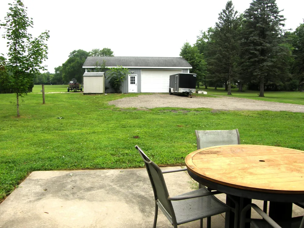 441 Moccasin Street Buchanan, MI 49107