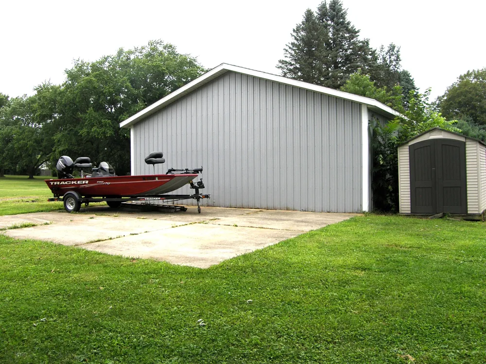 441 Moccasin Street Buchanan, MI 49107