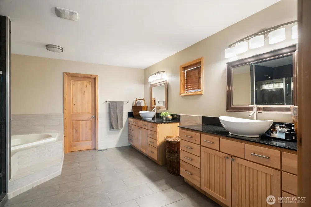 20901 Dr NW Nordby Poulsbo, WA 98370
