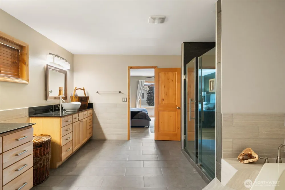 20901 Dr NW Nordby Poulsbo, WA 98370