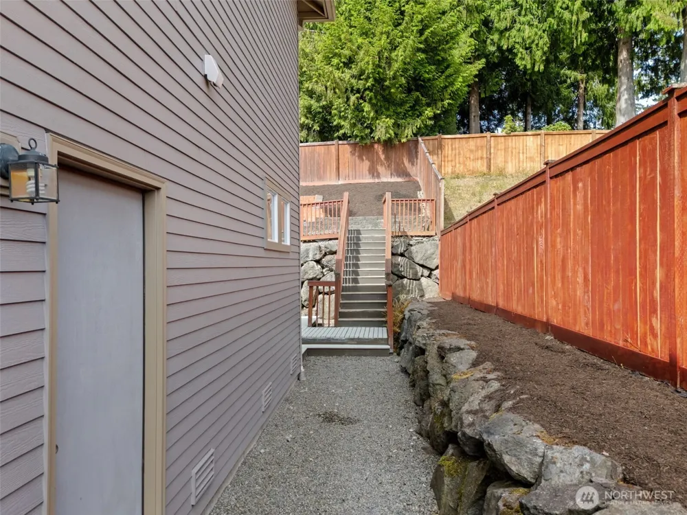 20901 Dr NW Nordby Poulsbo, WA 98370