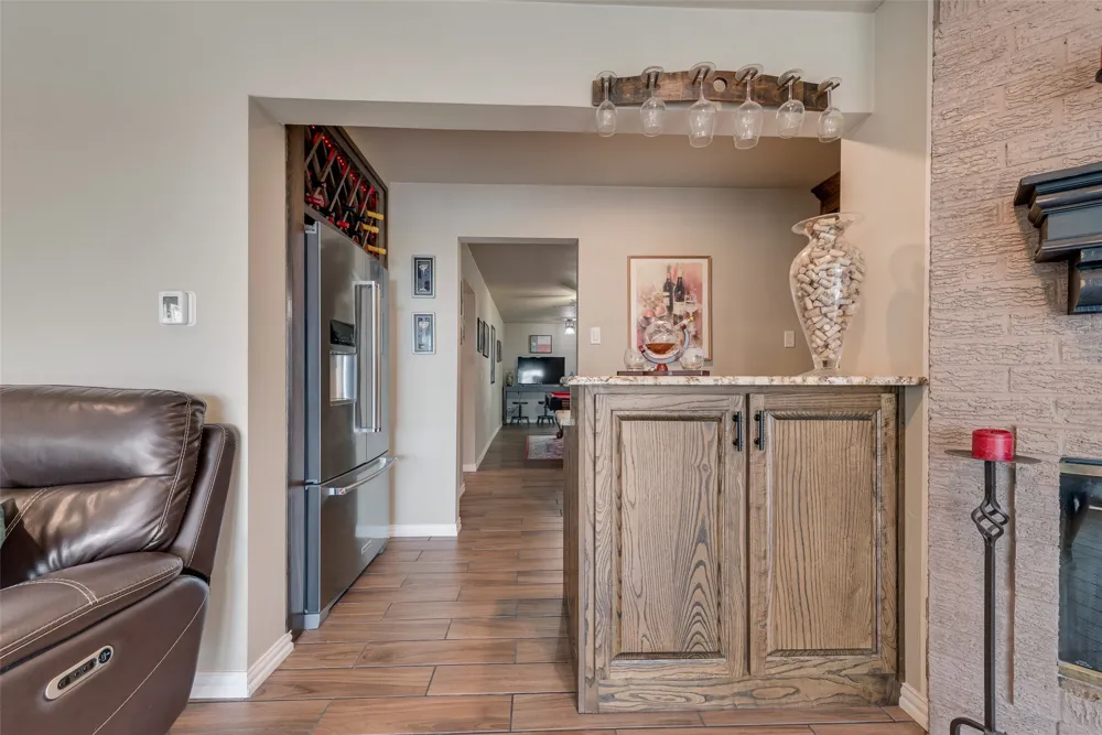 1819 W Belt Line Road Cedar Hill, TX 75104