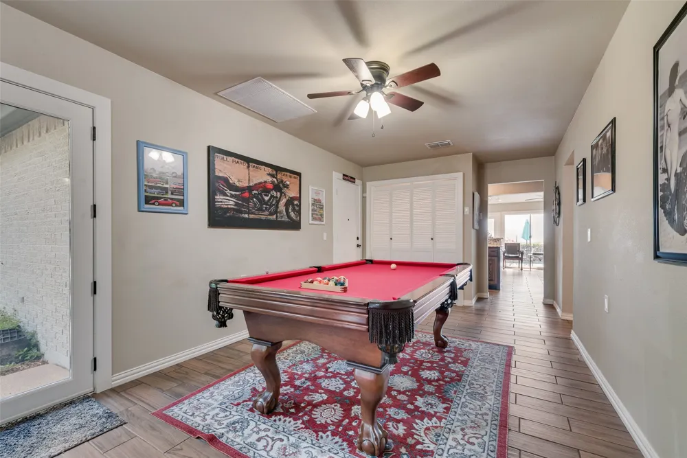 1819 W Belt Line Road Cedar Hill, TX 75104