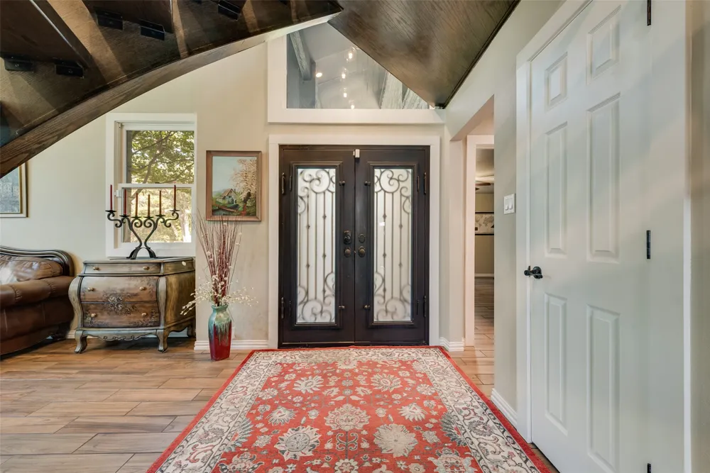1819 W Belt Line Road Cedar Hill, TX 75104