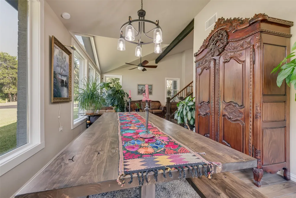 1819 W Belt Line Road Cedar Hill, TX 75104
