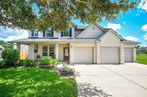 7902 Ascot Garden
