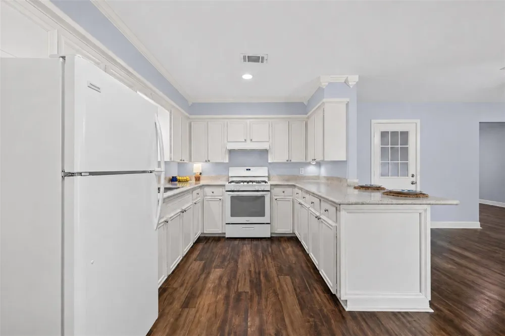 2809 3rd Avenue Texas City, TX 77590