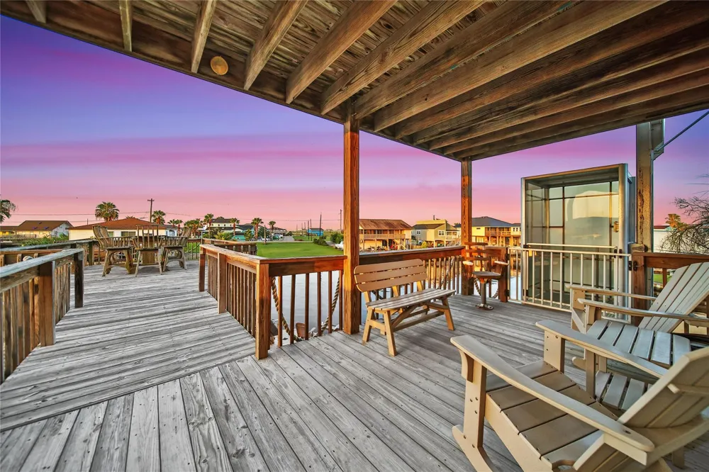 142 Driftwood Road Freeport, TX 77541