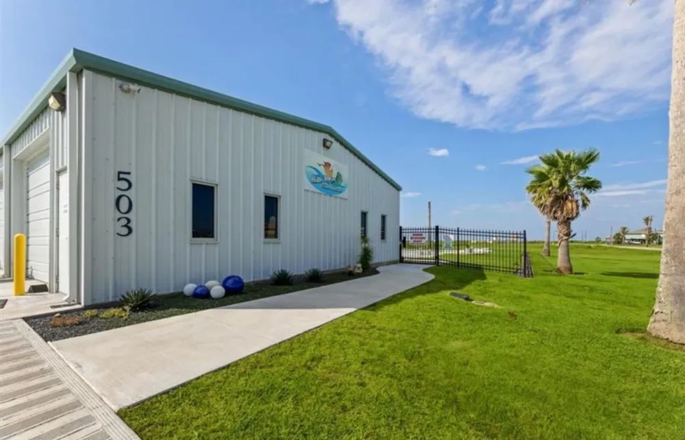 142 Driftwood Road Freeport, TX 77541