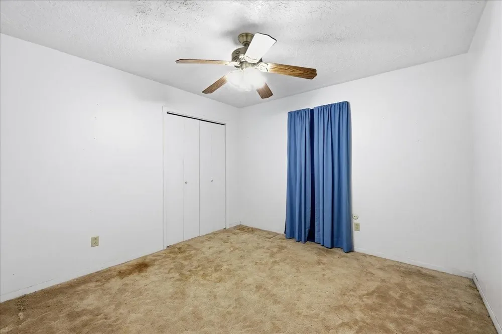 8408 Friar Tuck Drive Orange, TX 77632