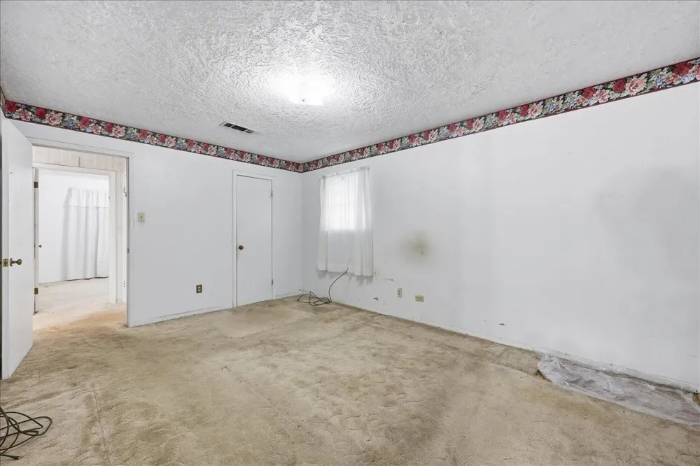 8408 Friar Tuck Drive Orange, TX 77632