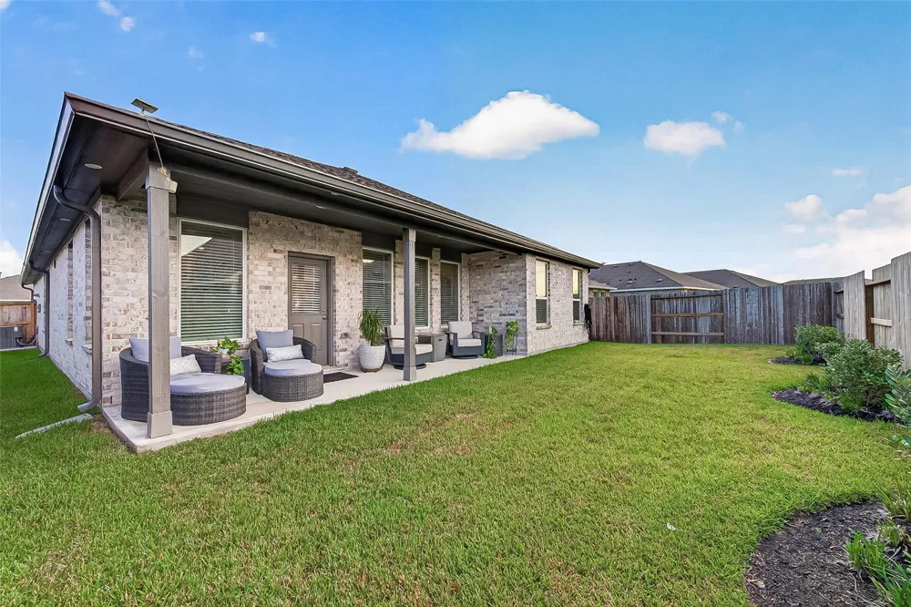 923 Heaven Drive Beasley, TX 77417