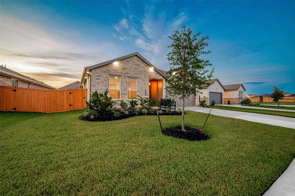 923 Heaven Drive Beasley, TX 77417