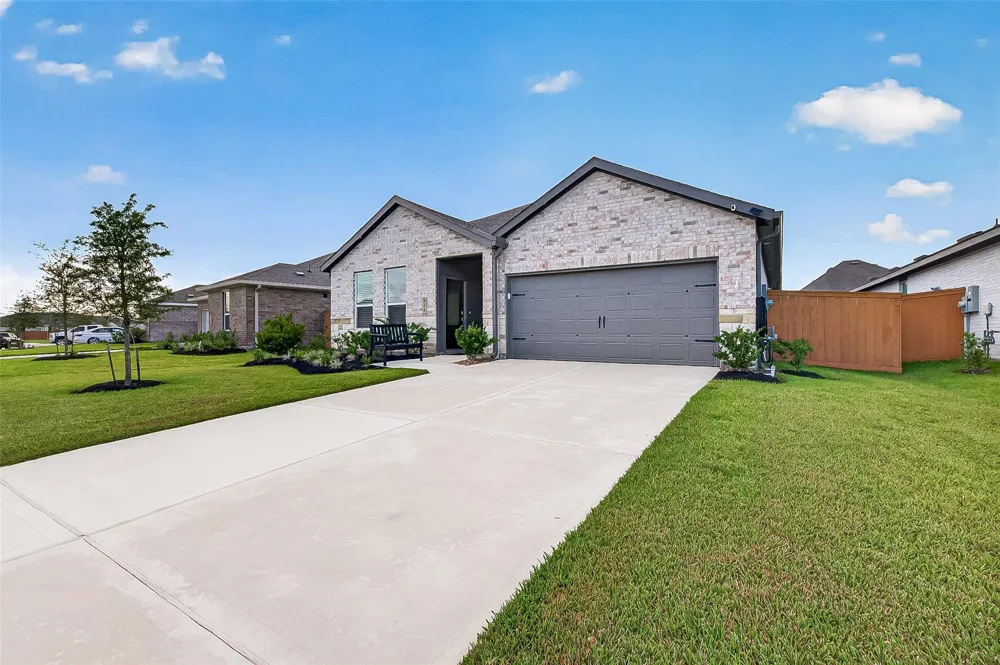 923 Heaven Drive Beasley, TX 77417