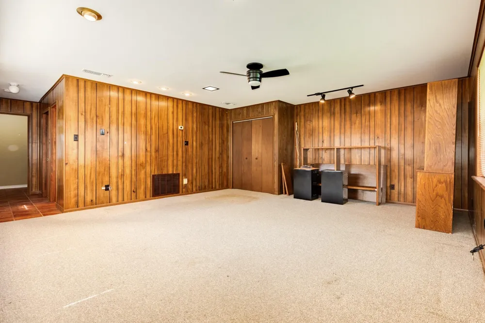 107 Hyacinth Street Lake Jackson, TX 77566