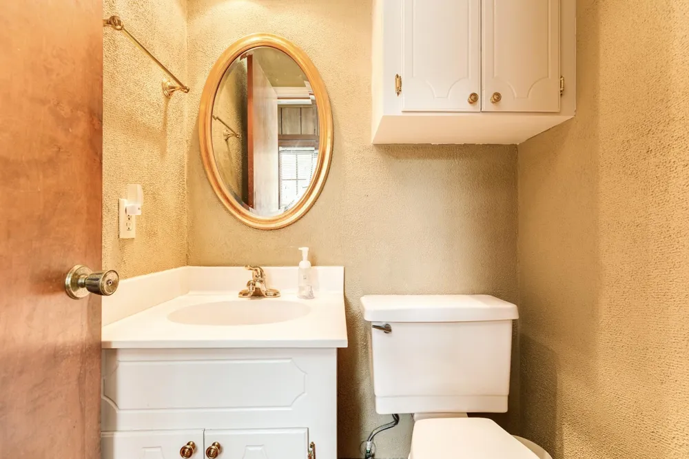 107 Hyacinth Street Lake Jackson, TX 77566